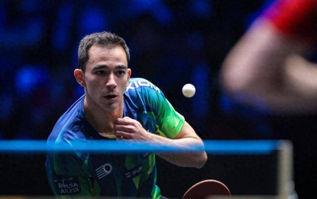 队在夏窗几 队在夏窗几