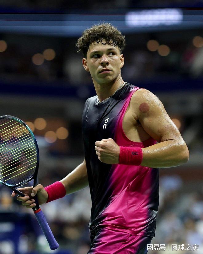 联教练组对 联教练组对