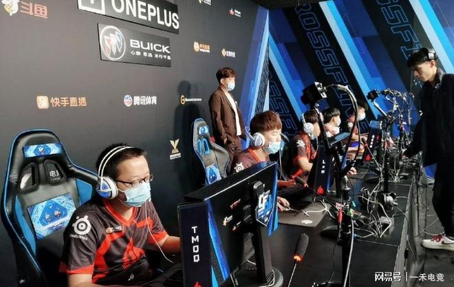 快船就在主 快船就在主