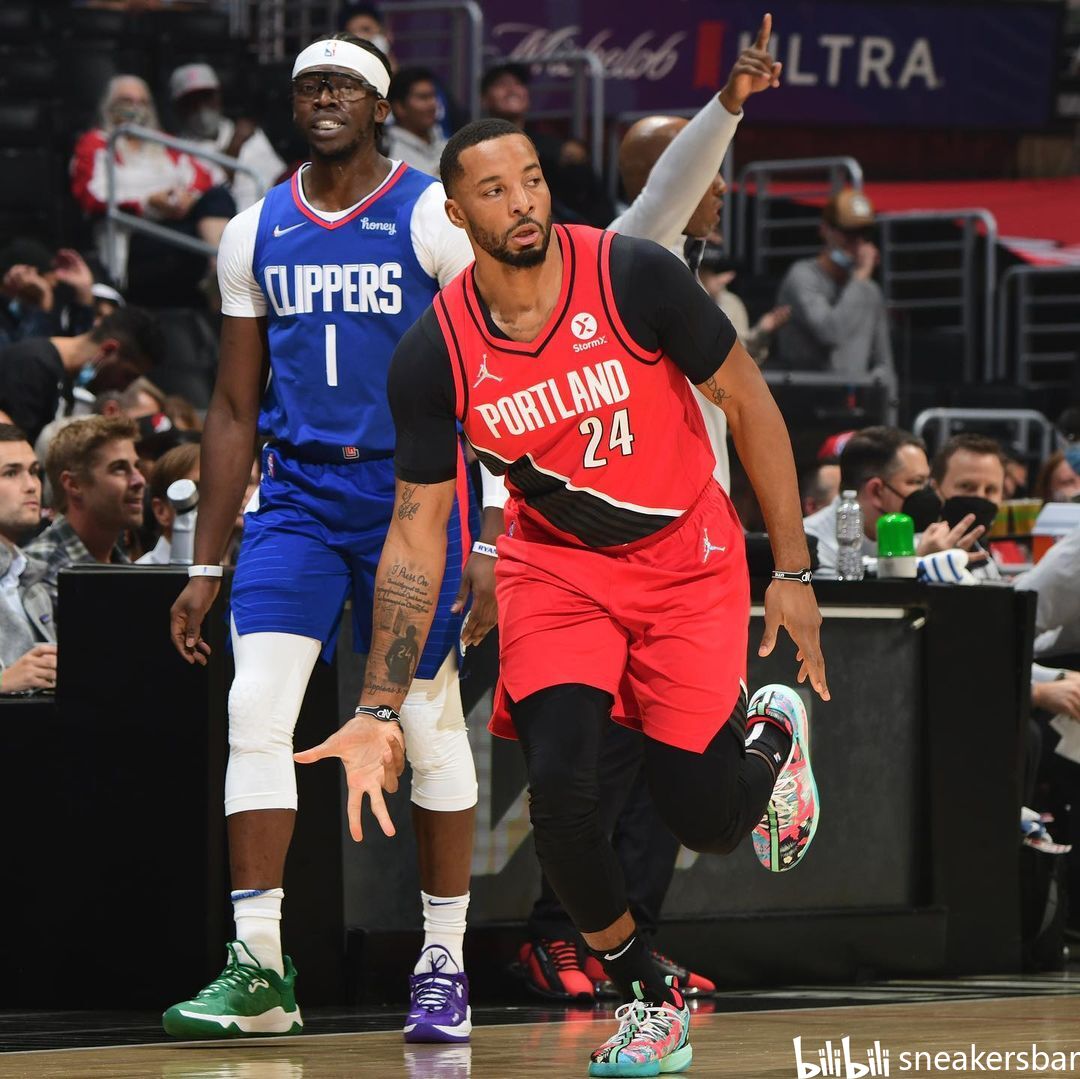 被对手牵着 被对手牵着